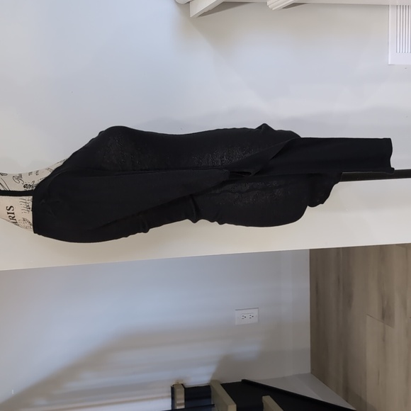 ZARA | Women's Black Long Sleeves w/ Elbow Cutout Distressed Tunic Top - Picture 3 of 5